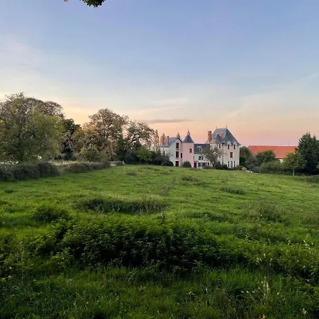 Chateau De La Combe La Celle (Auvergne)