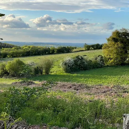 Chateau De La Combe Bed & Breakfast La Celle (Auvergne)